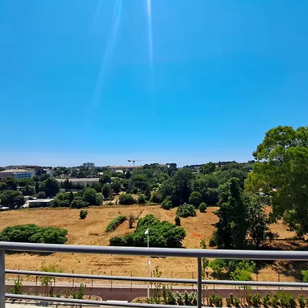 Appartement Penthouse With Large Terrace Ac Parking And Close To Shops -benakey